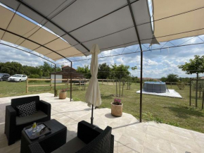Villa 4 pers avec piscine privée, grand terrain, animaux admis, WiFi, Orgnac l'Aven - FR-1-382-207
